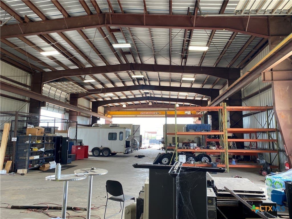 14 acres in Victoria County gallery image 3