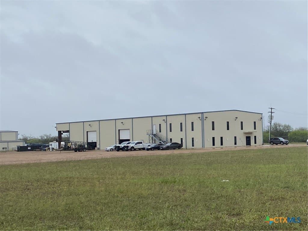 14 acres in Victoria County