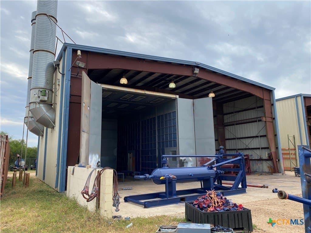 14 acres in Victoria County featured view