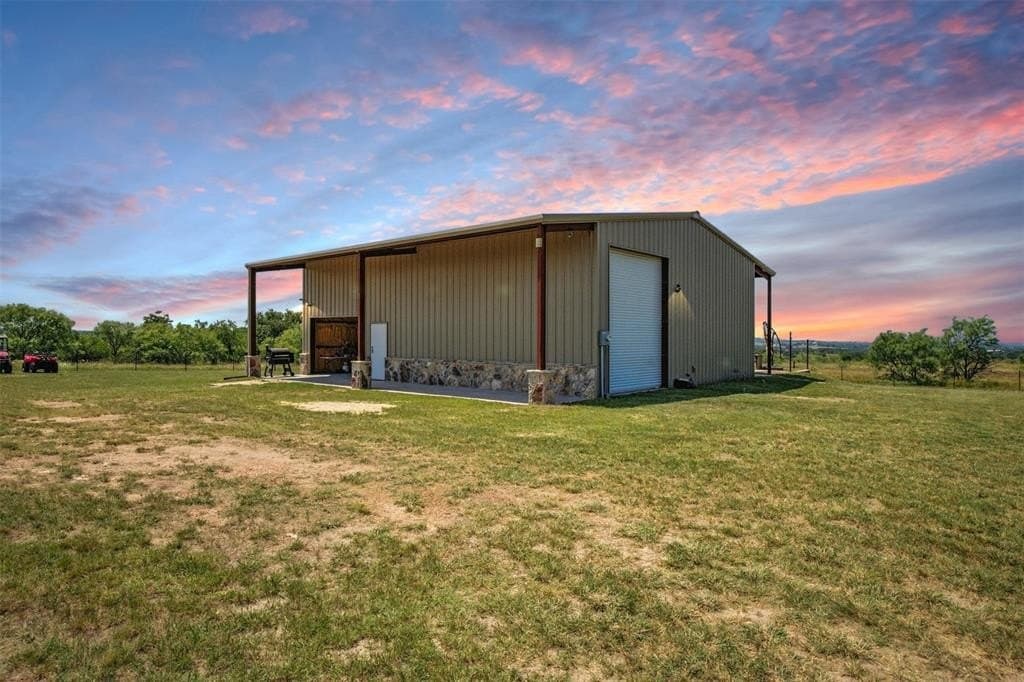 20.02 acres in Comanche County