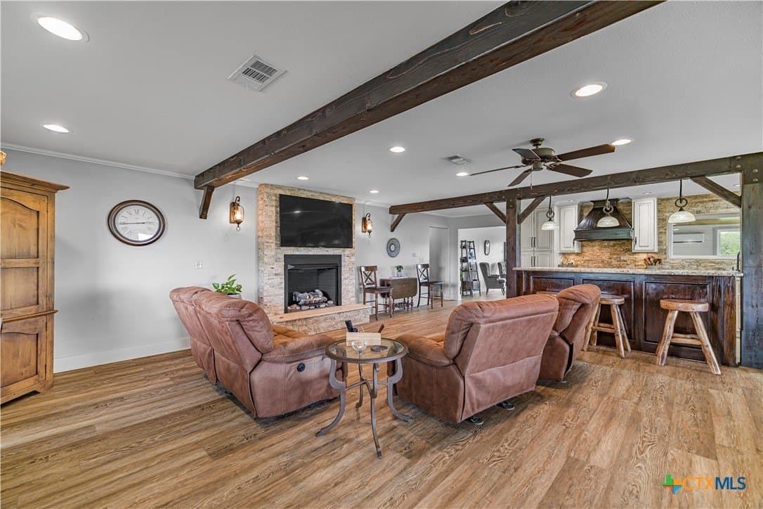 12.64 acres in Victoria County featured view