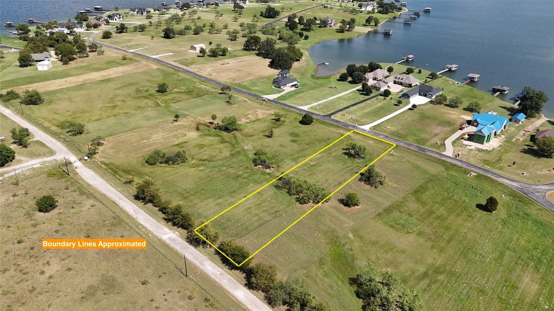 1.02 acres in Navarro County