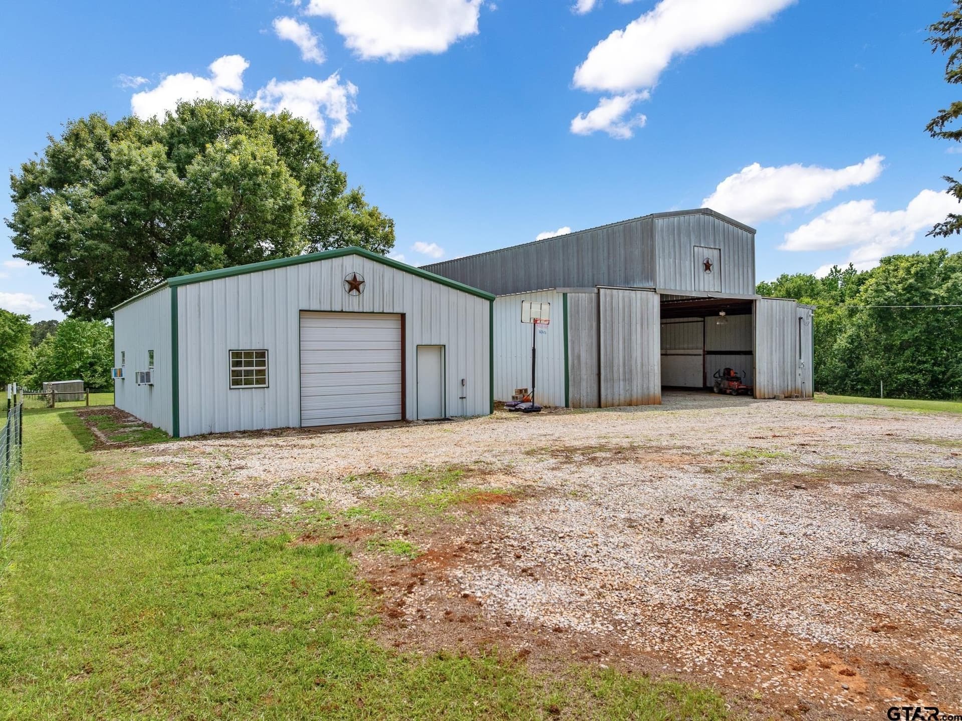 10 acres in Smith County - photo 40