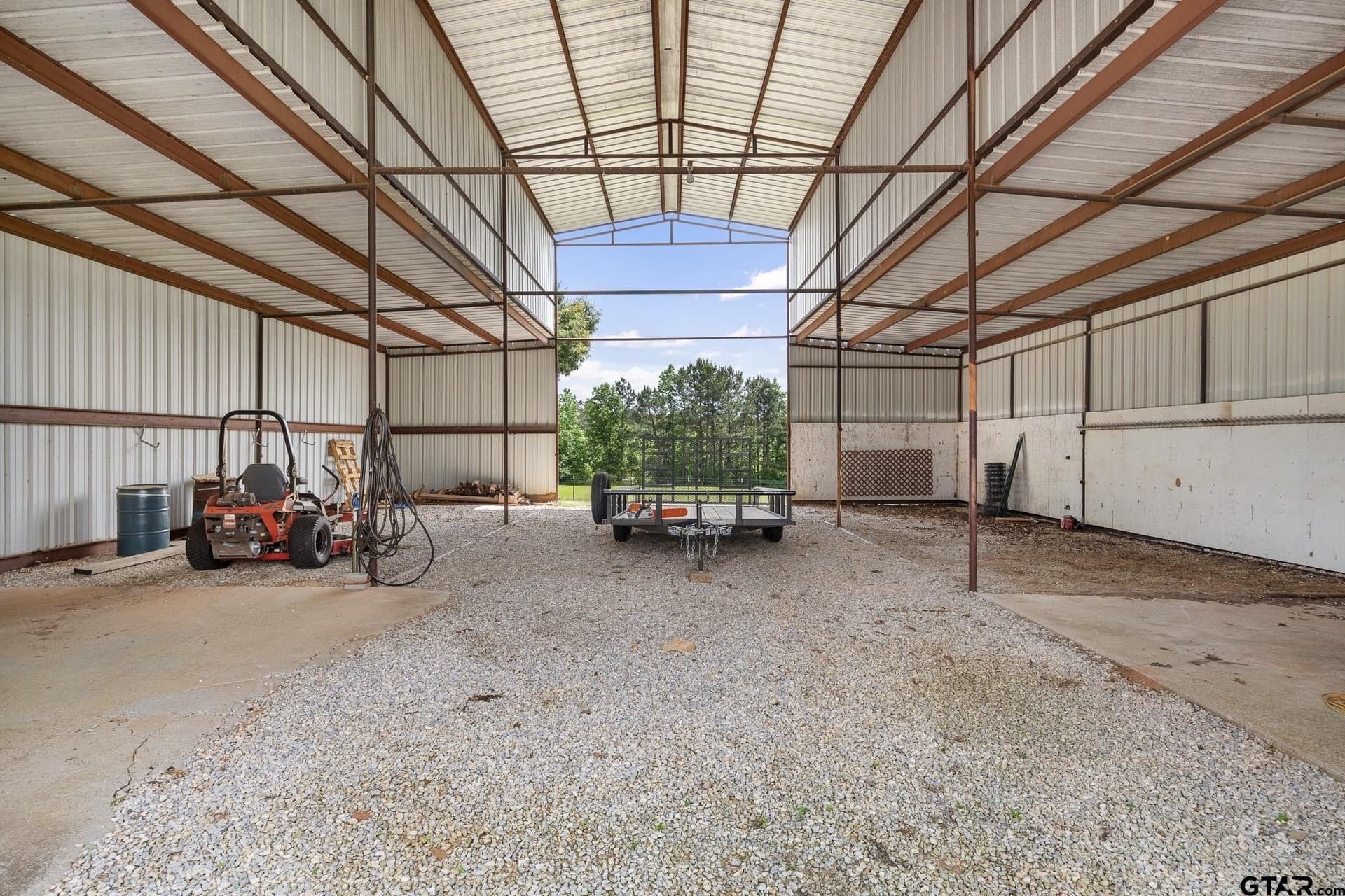 10 acres in Smith County - photo 38