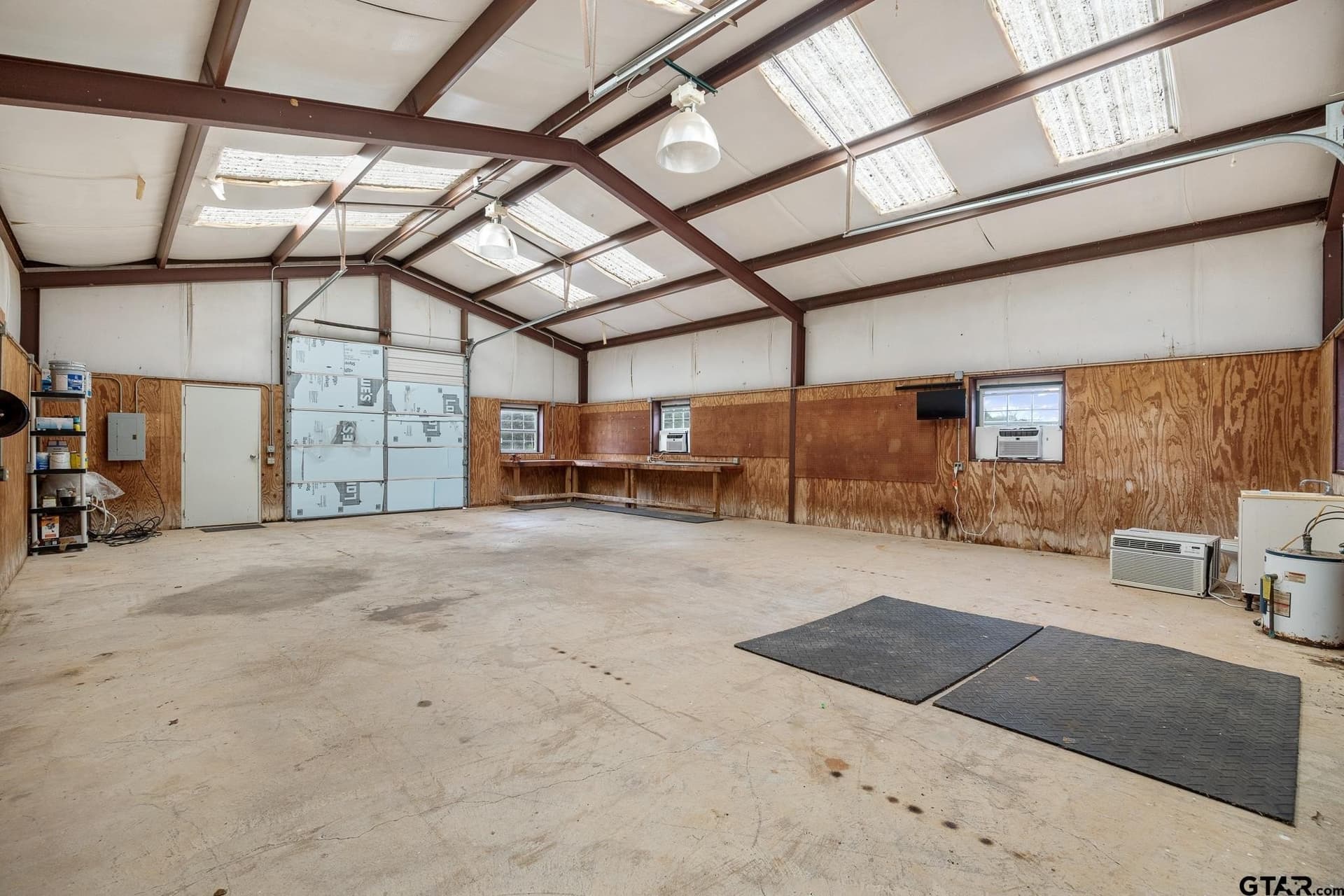 10 acres in Smith County - photo 41