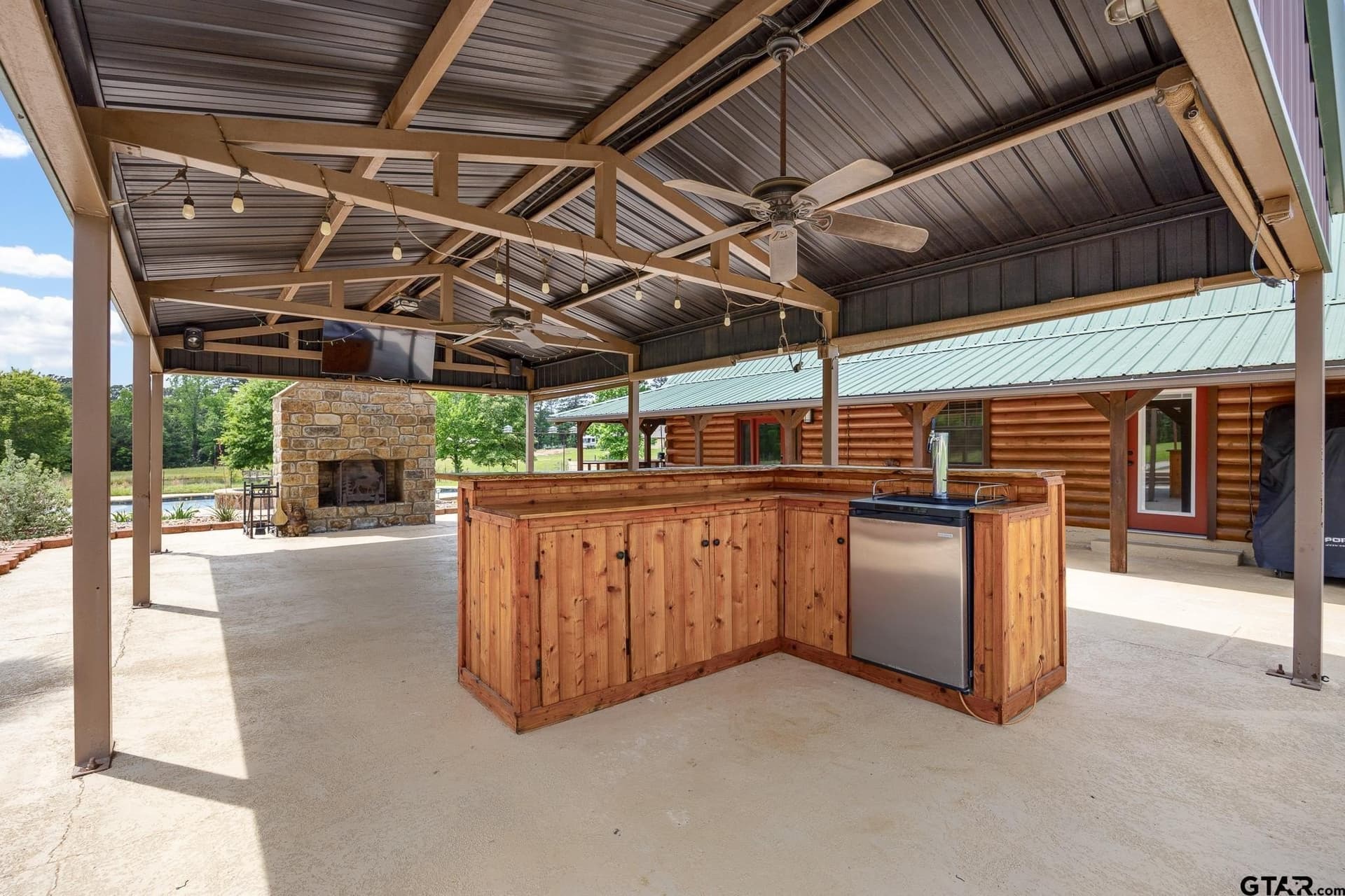 10 acres in Smith County - photo 33