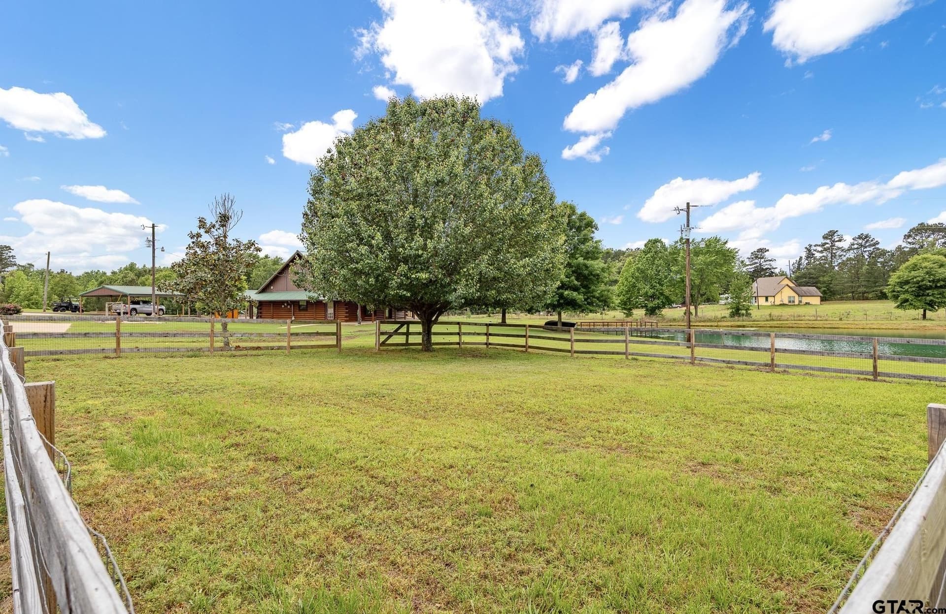 10 acres in Smith County - photo 45