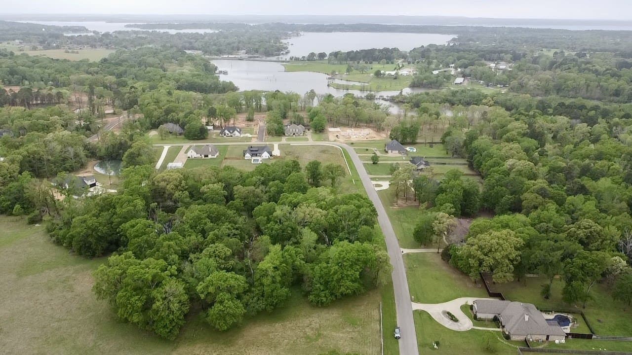 1.4 acres in Smith County gallery image 3