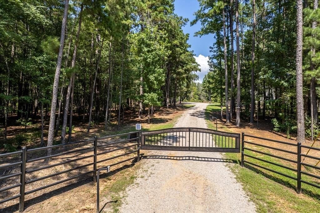 15 acres in Henderson County