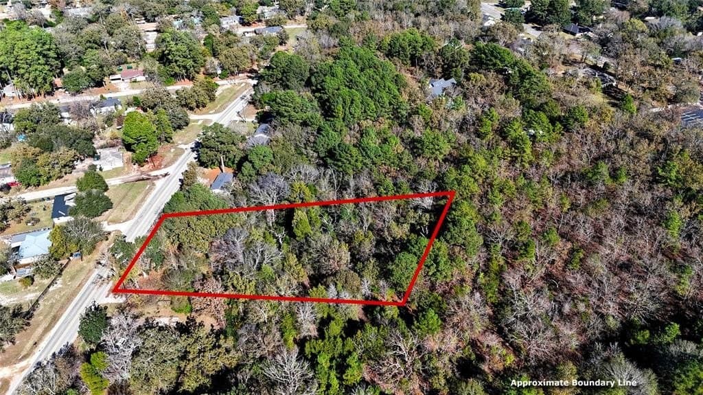 1.13 acres in Henderson County gallery image 2