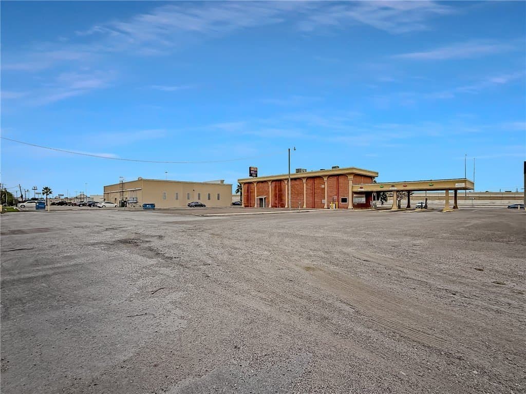 47,480 acres in San Patricio County - photo 30