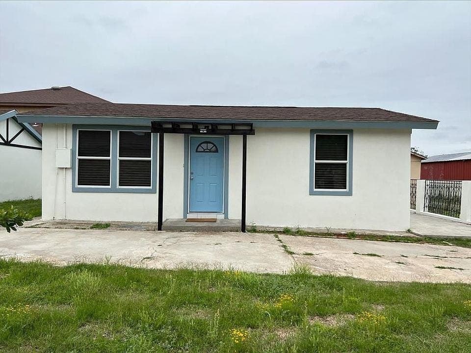 1,395 acres in Maverick County