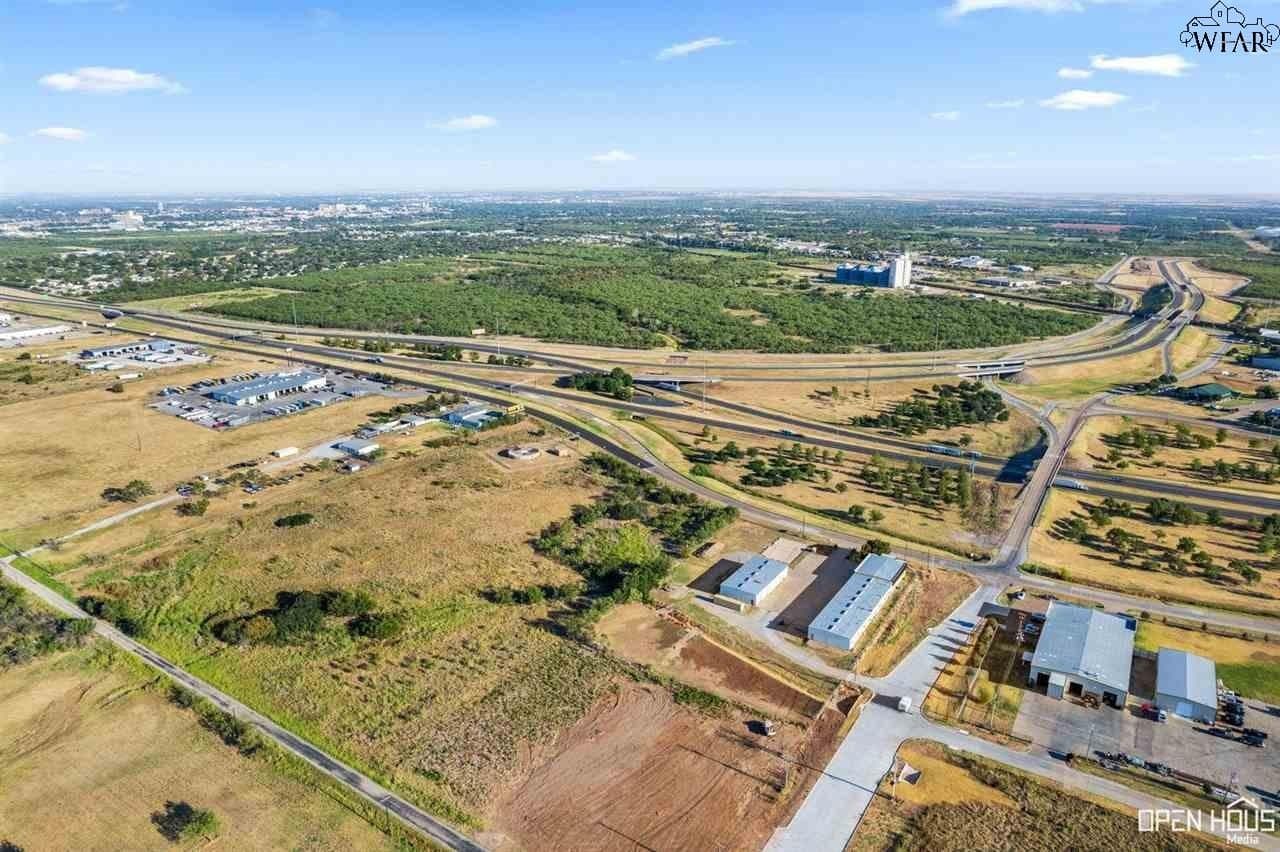 11.67 acres in Wichita County gallery image 4