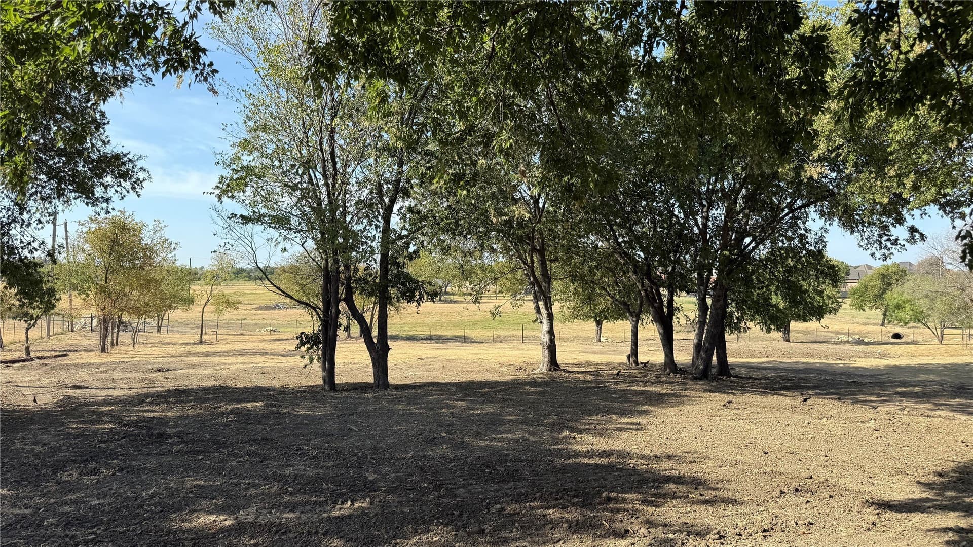 0.91 acres in Tarrant County - photo 9