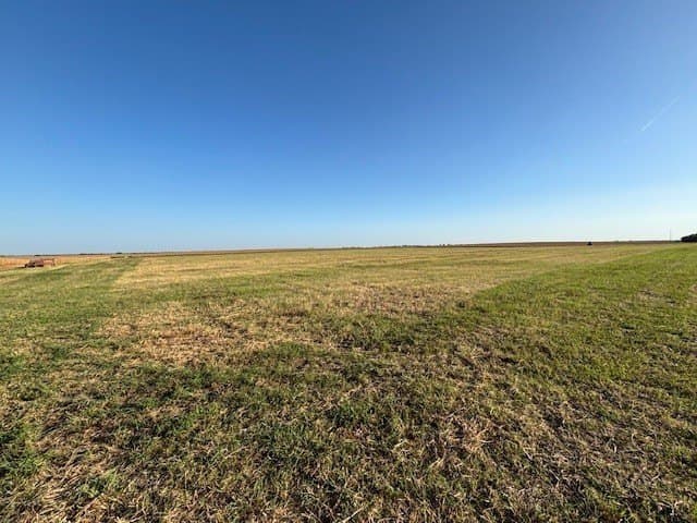10.01 acres in Hill County - photo 2