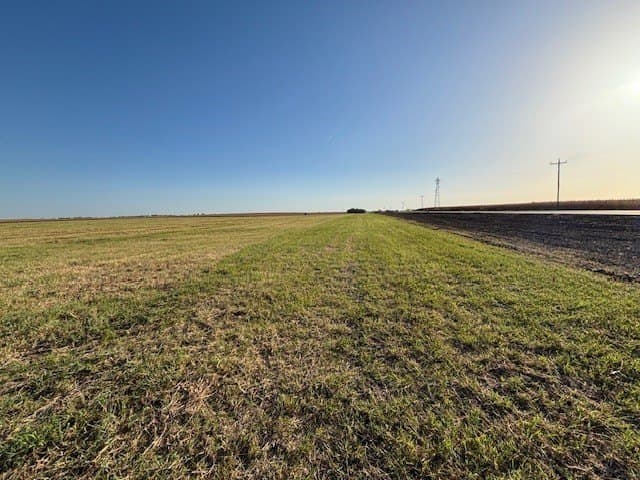 10.01 acres in Hill County