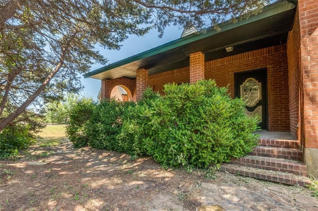 130,680 acres in Ellis County