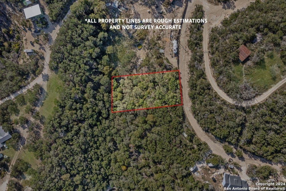 0.39 acres in Bandera County - photo 2