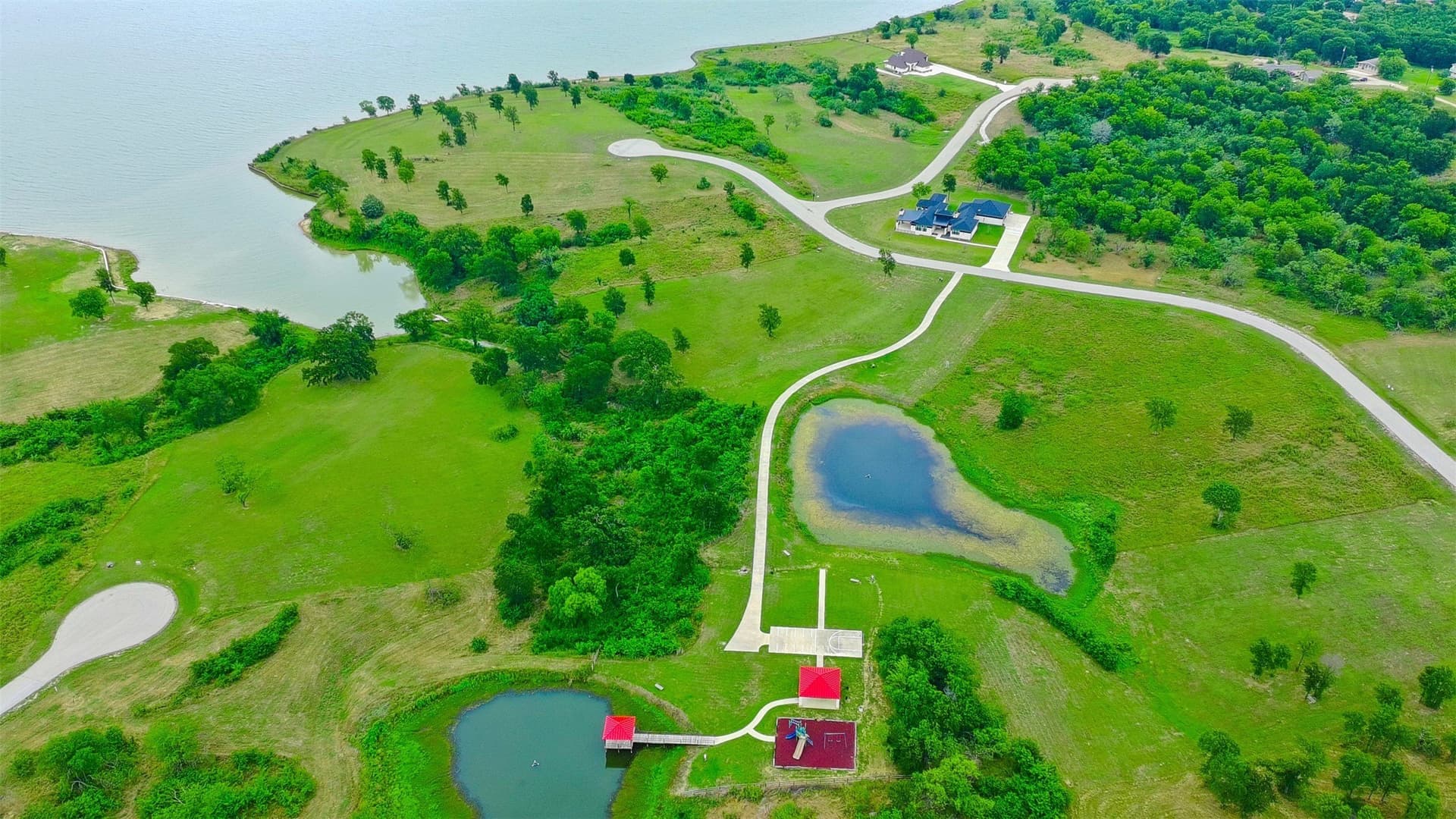 1.39 acres in Navarro County gallery image 2