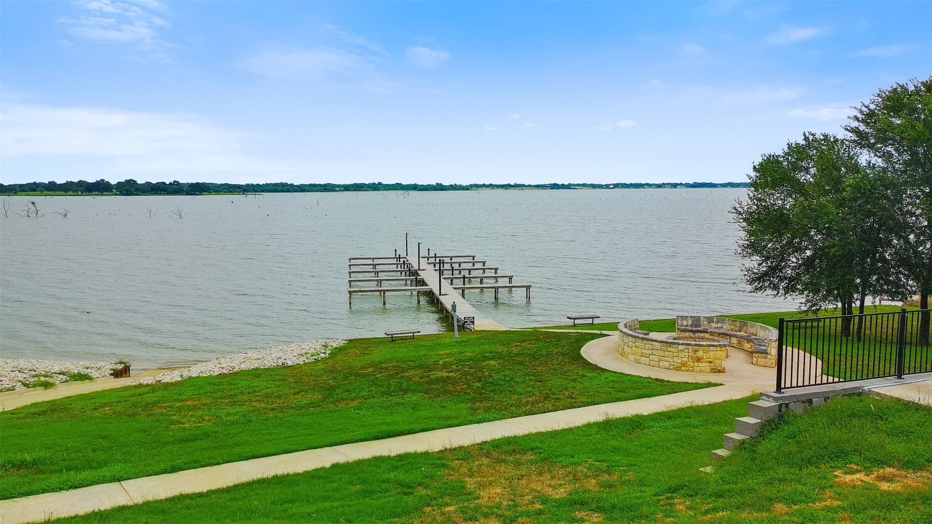 1.39 acres in Navarro County featured view