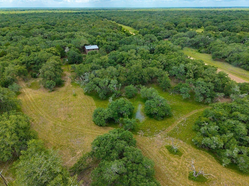 20.57 acres in Lavaca County - photo 6