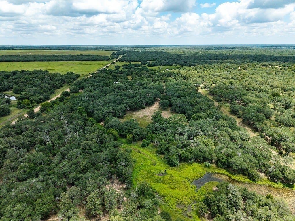 20.57 acres in Lavaca County - photo 10
