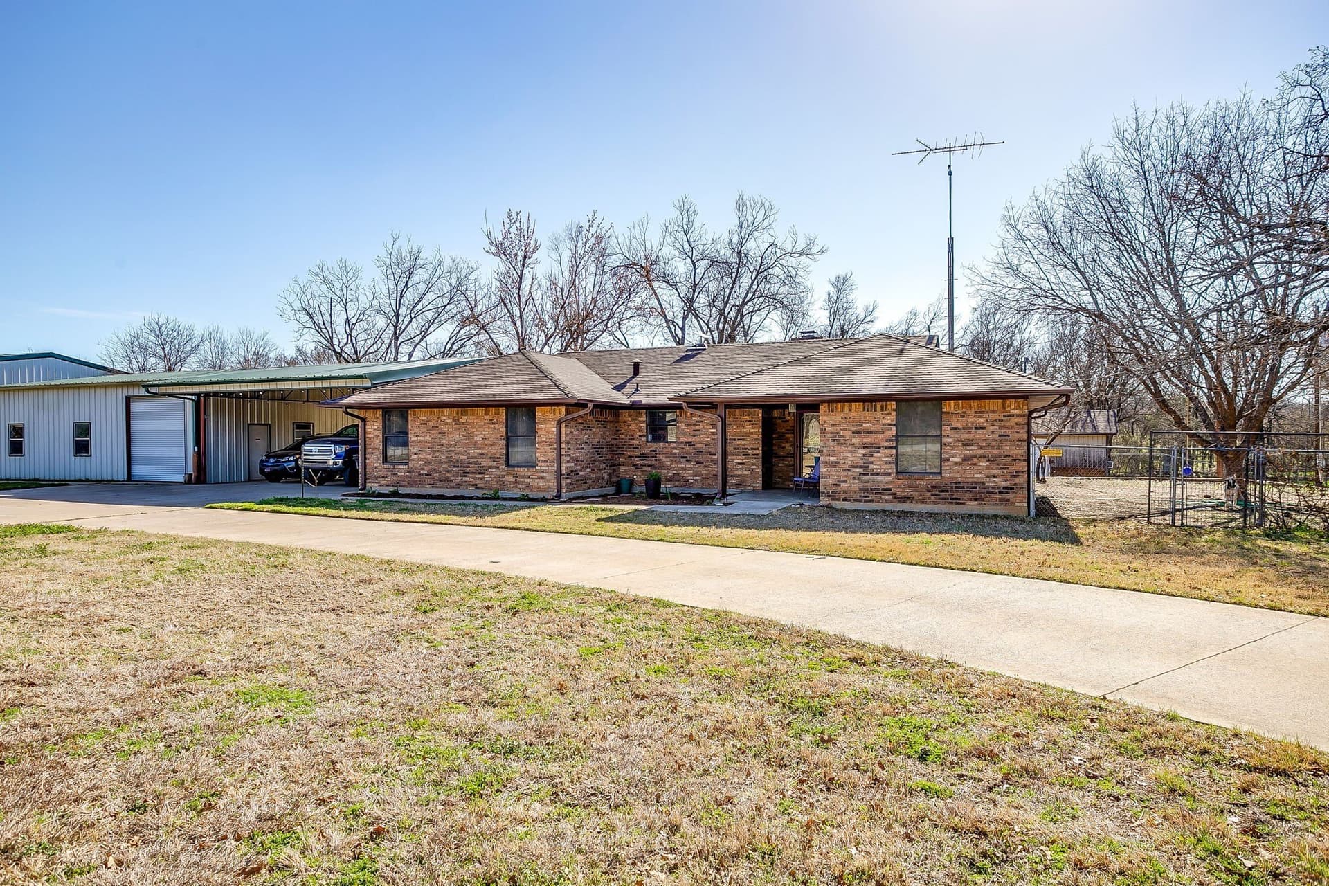11.87 acres in Palo Pinto County - photo 2