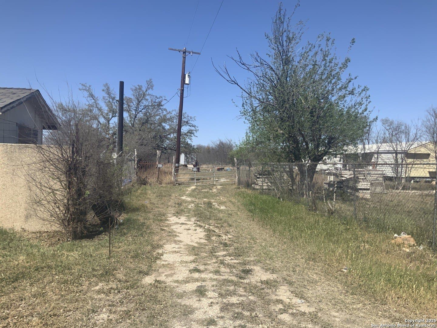 0.82 acres in Bexar County - photo 9