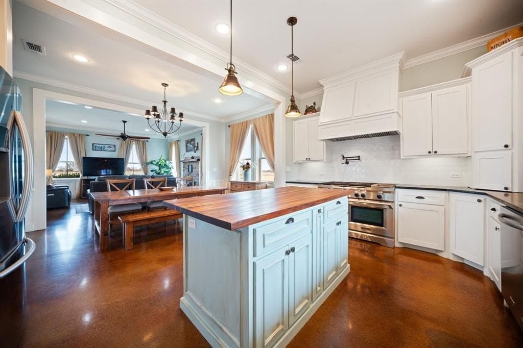 11.17 acres in Ellis County gallery image 3