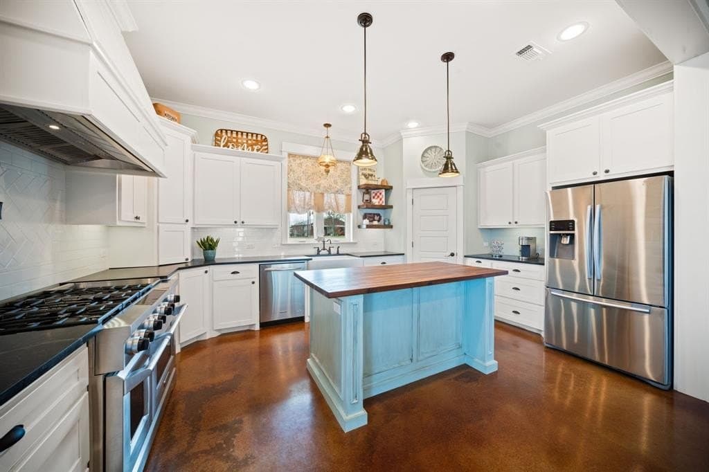 11.17 acres in Ellis County gallery image 4