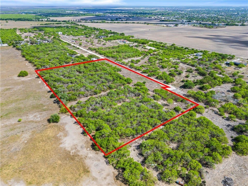 10.81 acres in Kleberg County - photo 4