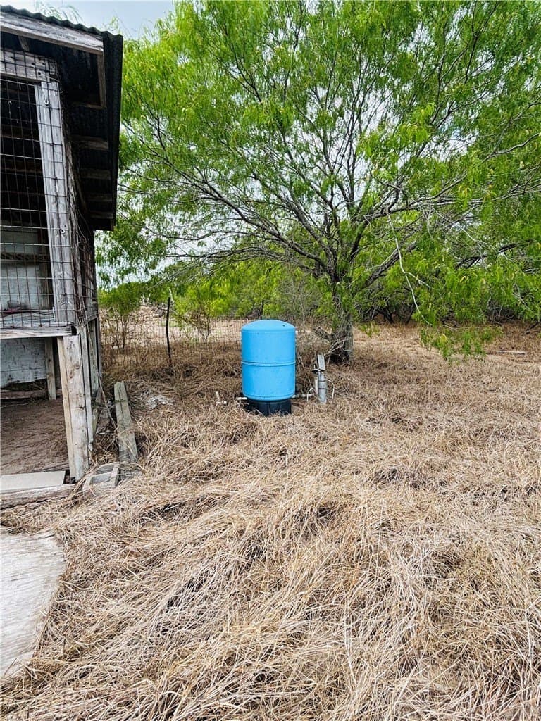 10.81 acres in Kleberg County - photo 7