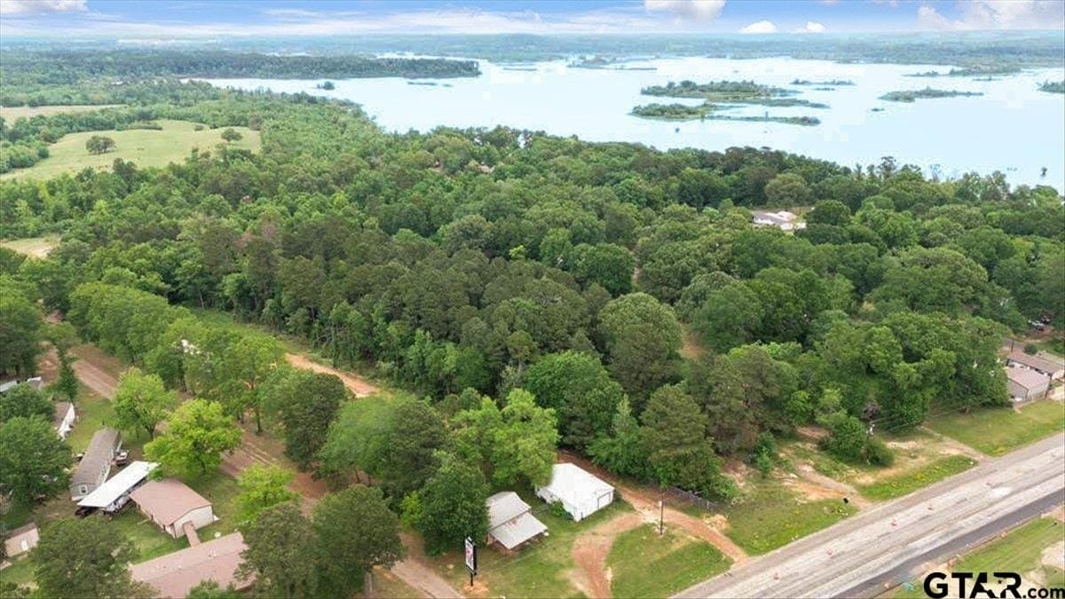 2 acres in Upshur County gallery image 4