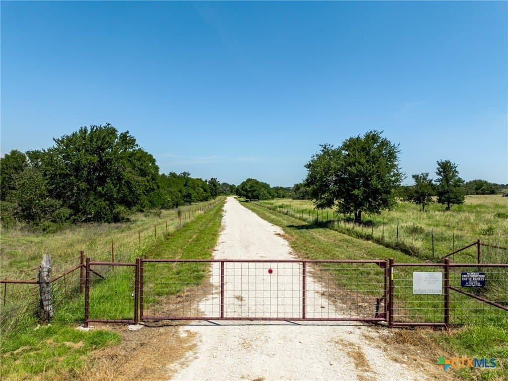 1,048 acres in Hamilton County - photo 9