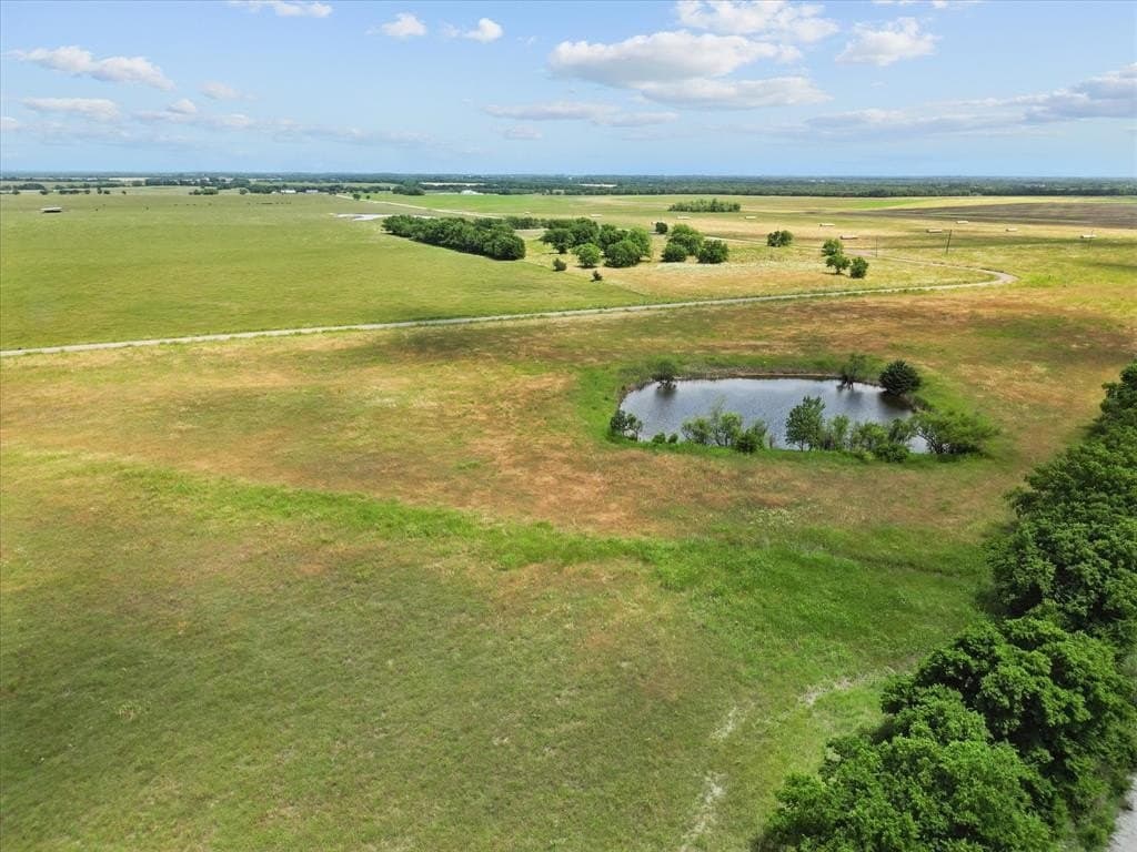 1.45 acres in Hunt County