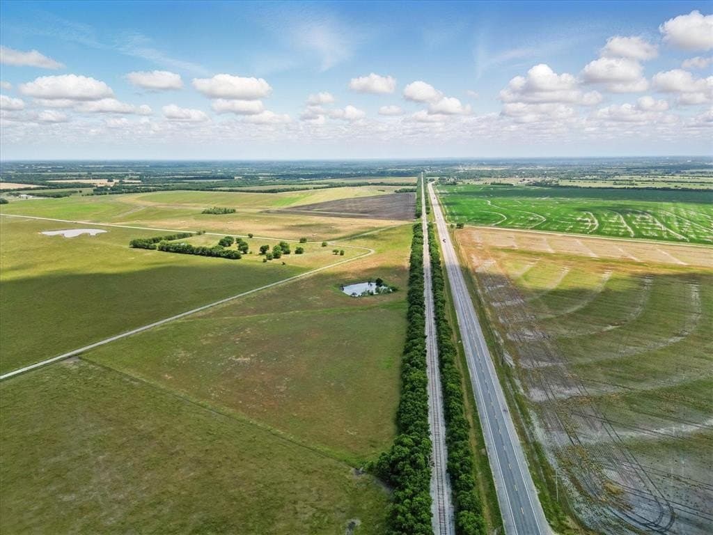 1.45 acres in Hunt County gallery image 4