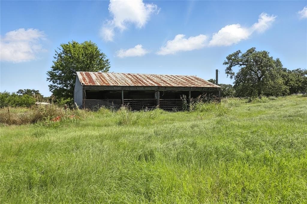 34.34 acres in Johnson County