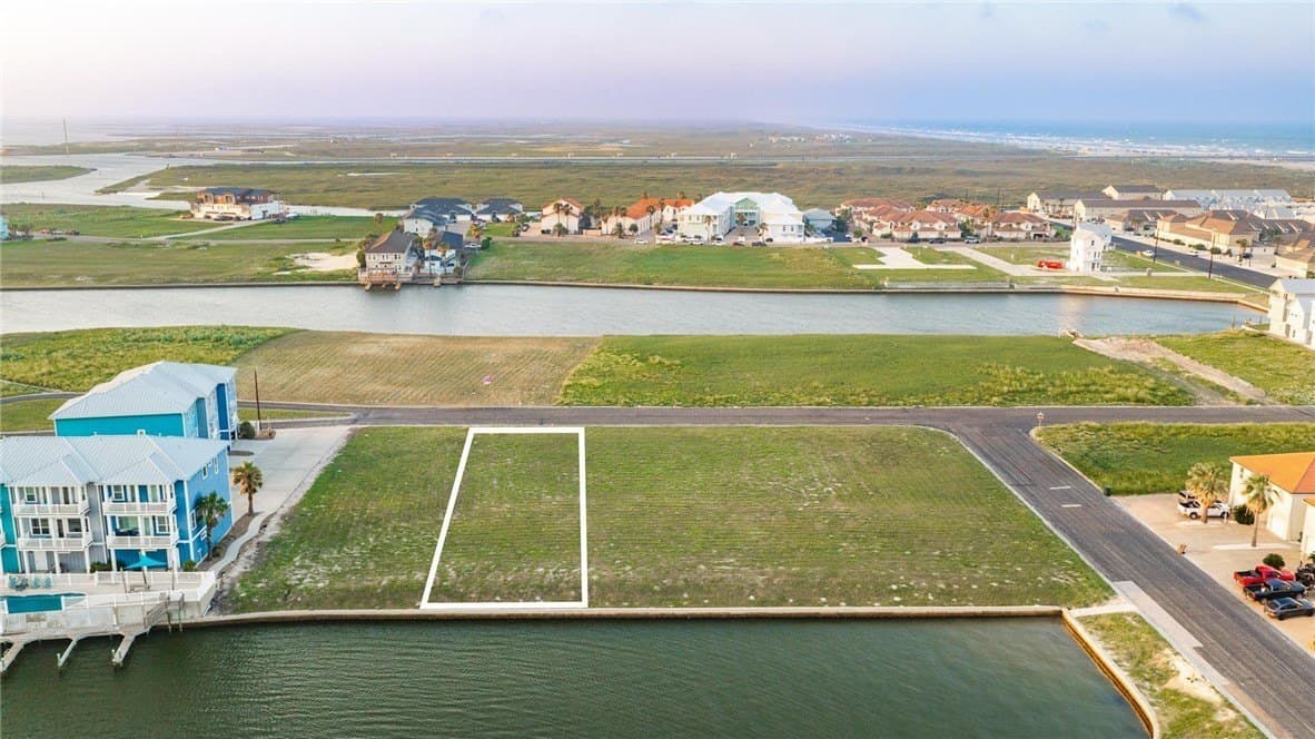 0.29 acres in Nueces County
