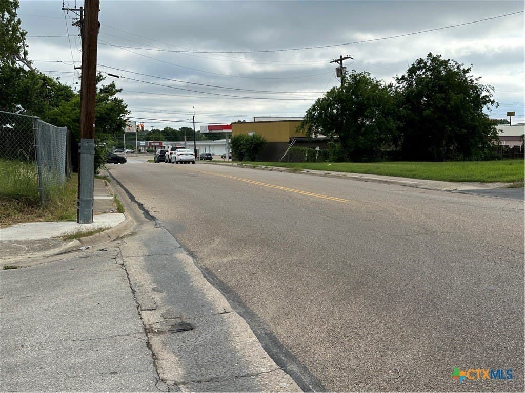 0.32 acres in Bell County - photo 8