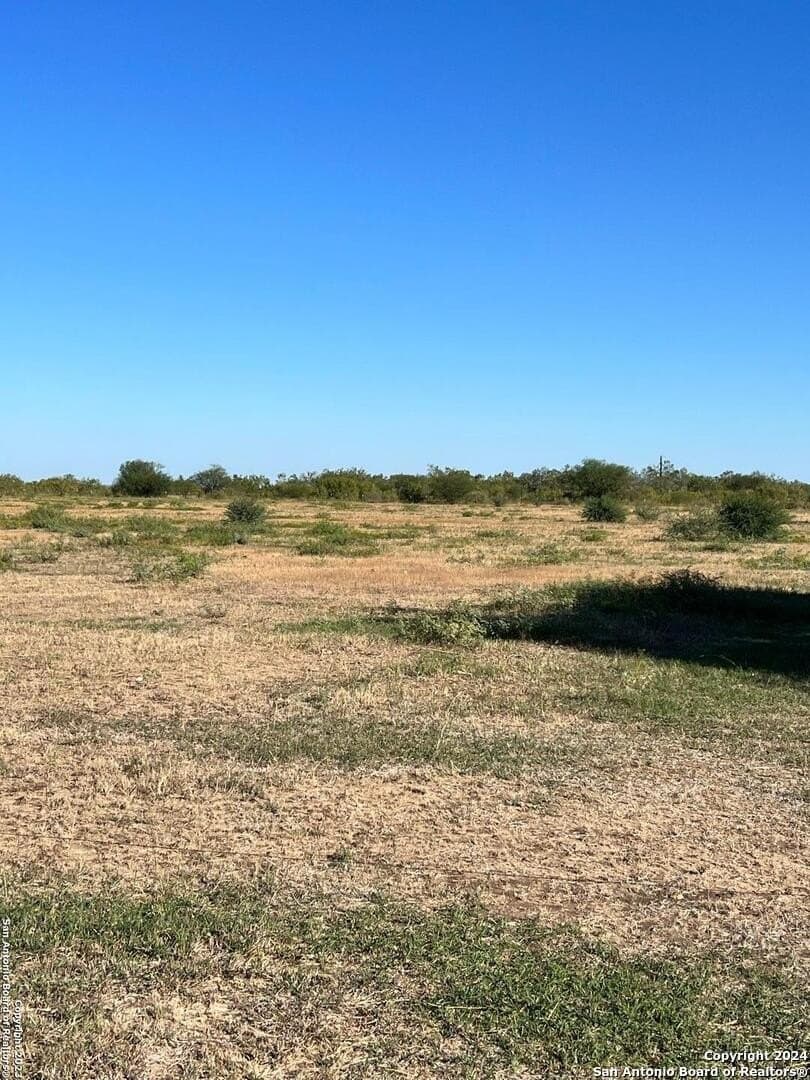 7 acres in Bexar County gallery image 3