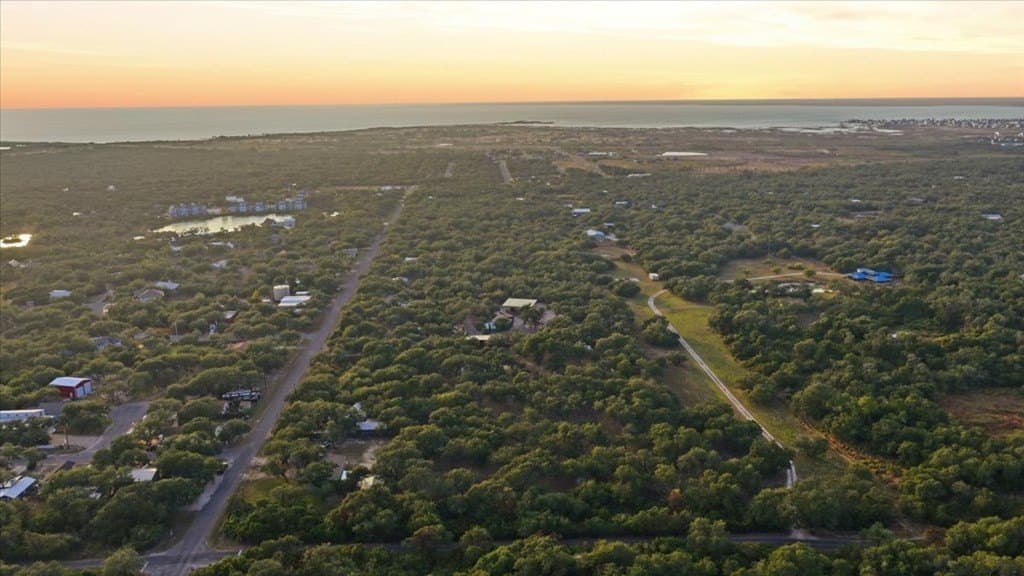 4.08 acres in Texas County - photo 7