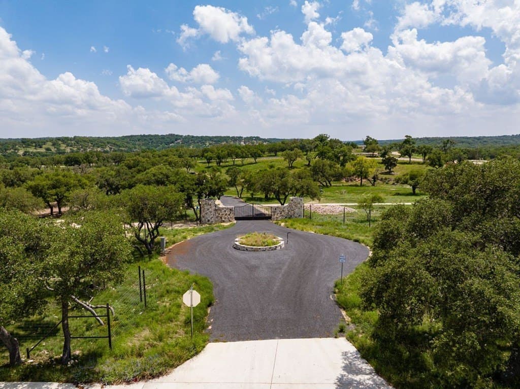 20.67 acres in Kerr County gallery image 2