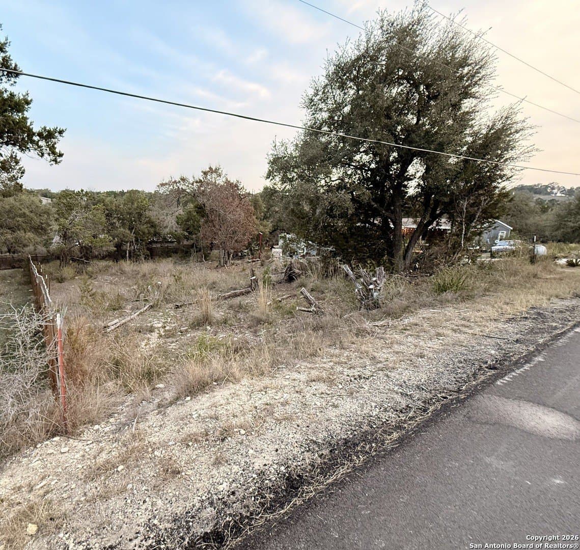 0.23 acres in Comal County - photo 4
