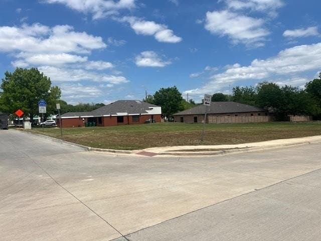 1.91 acres in Collin County gallery image 3