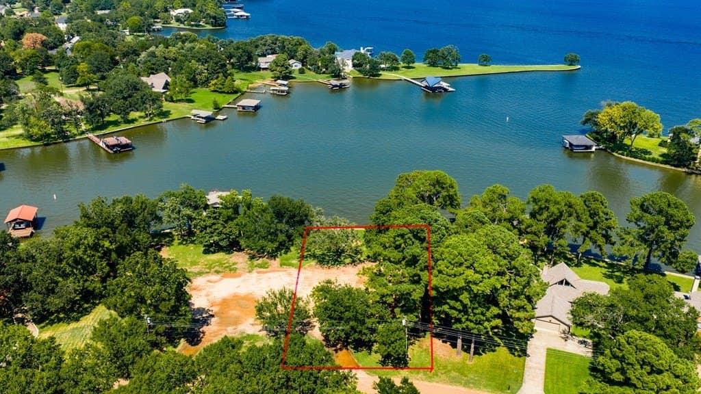 0.2 acres in Henderson County gallery image 3