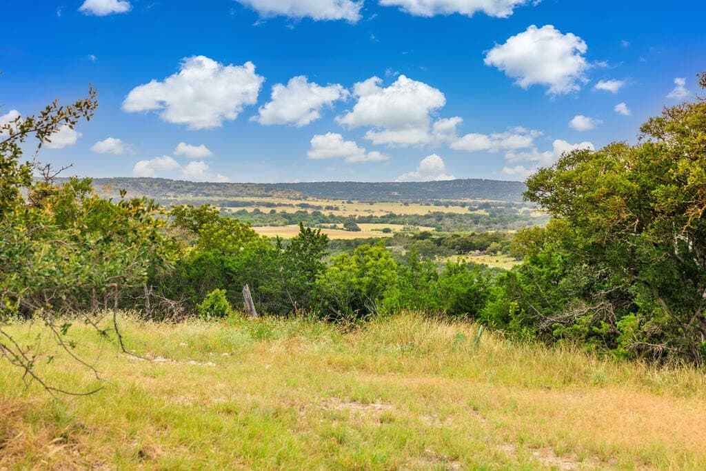14 acres in Gillespie County