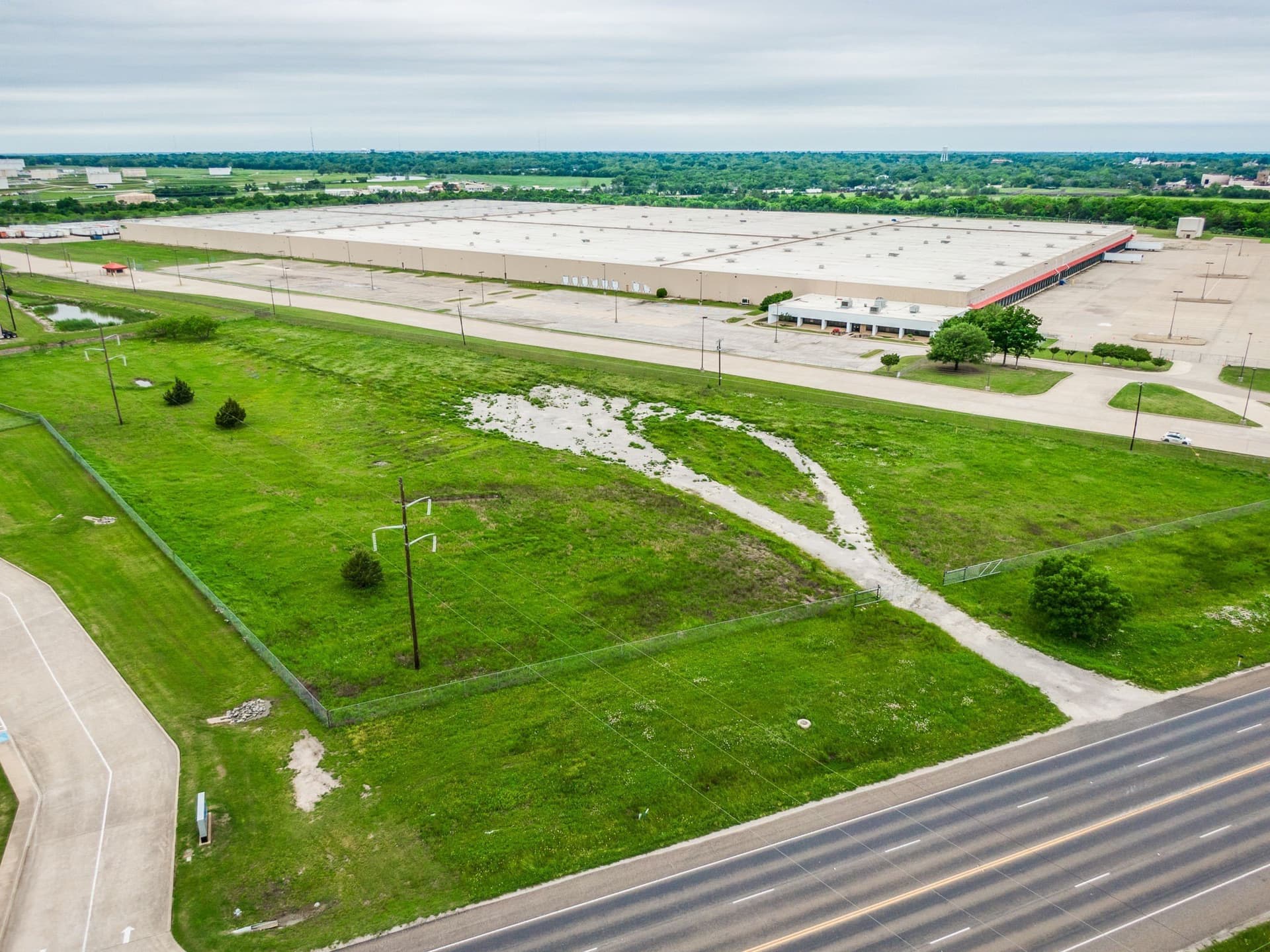 5.75 acres in Navarro County featured view