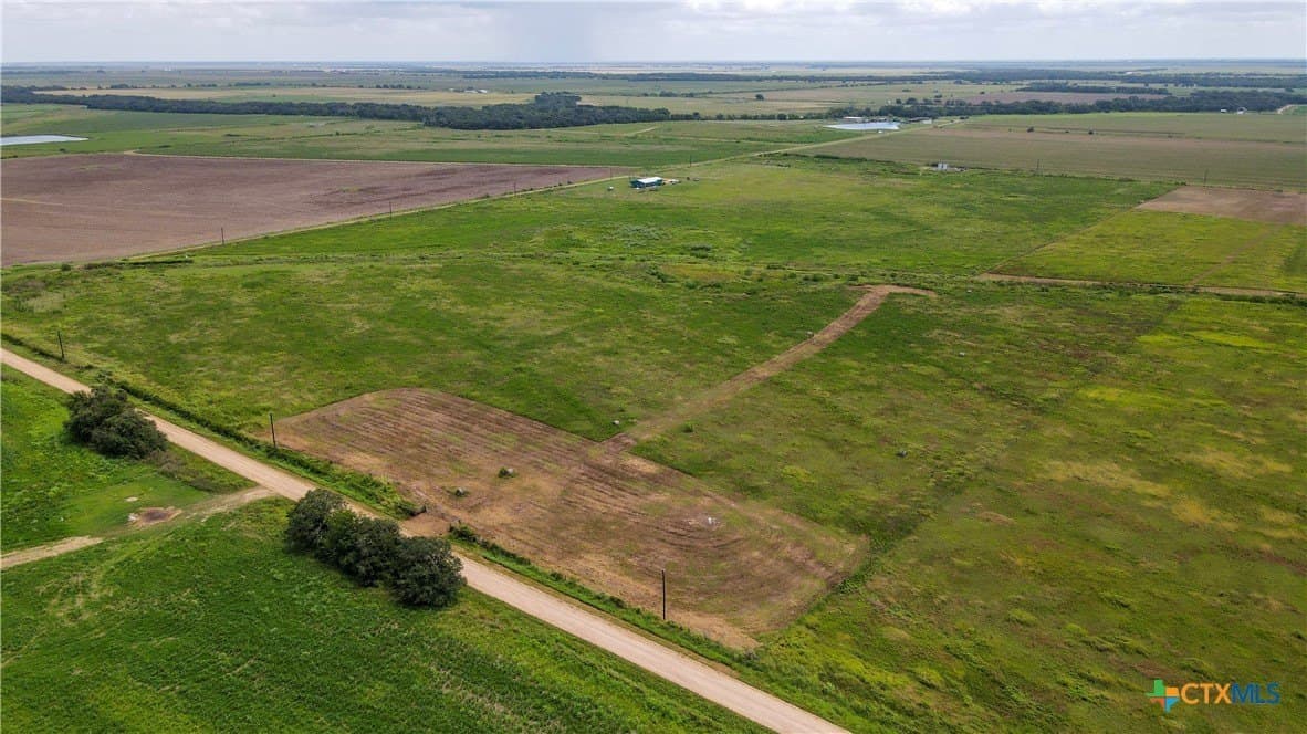 10.1 acres in Wharton County - photo 2