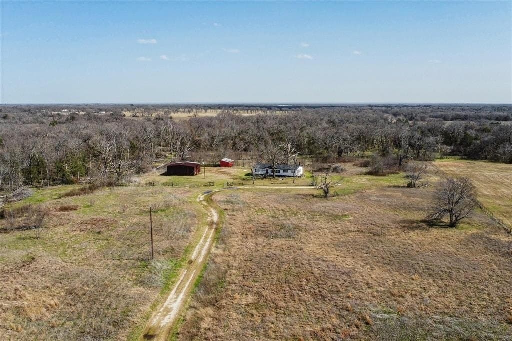 10.01 acres in Kaufman County