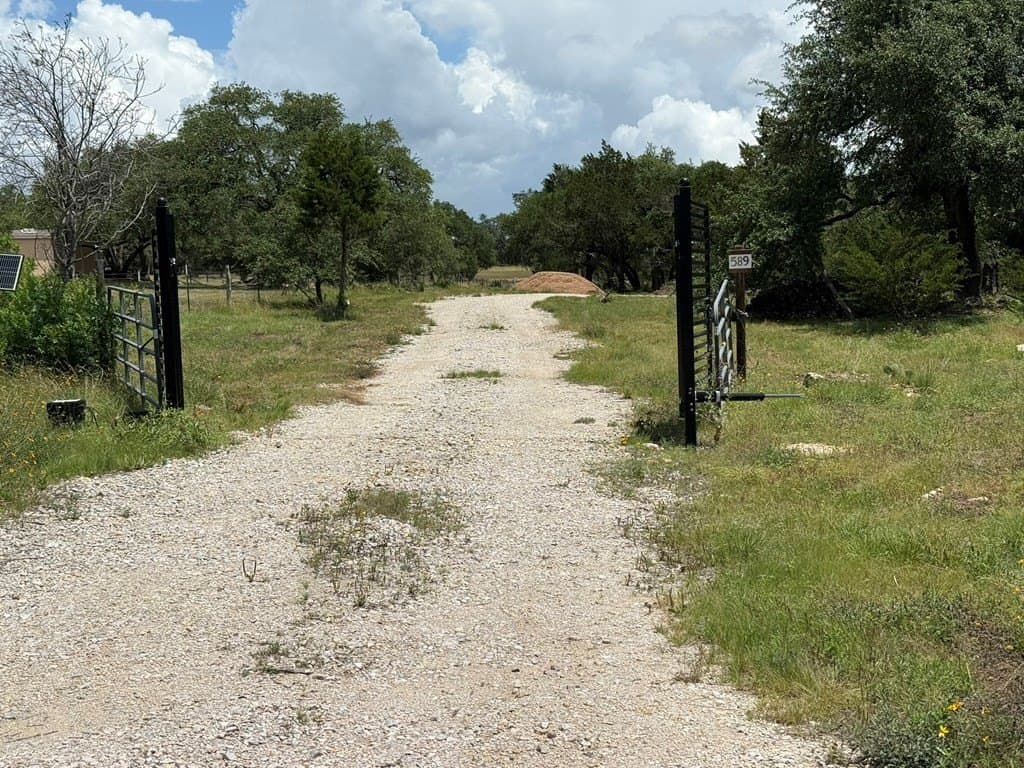 5.06 acres in Blanco County gallery image 2